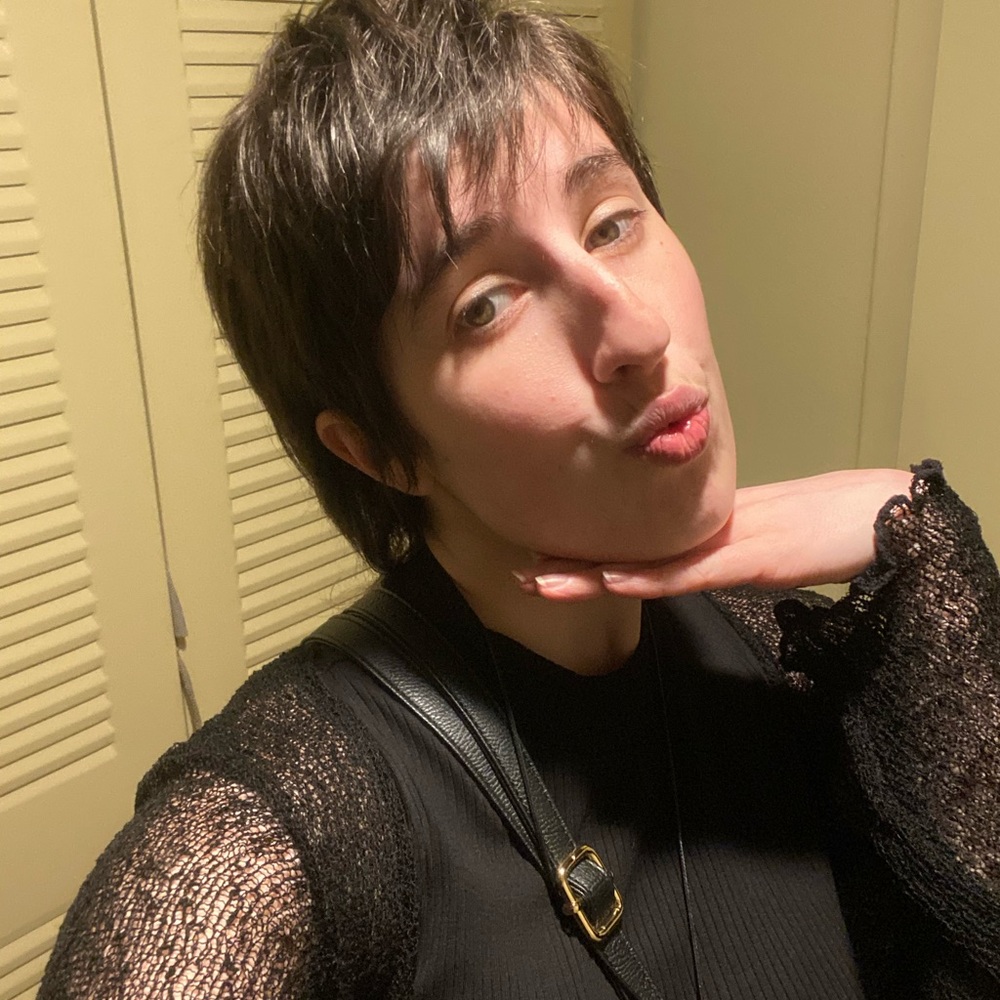 Meet your Posher, Hannah